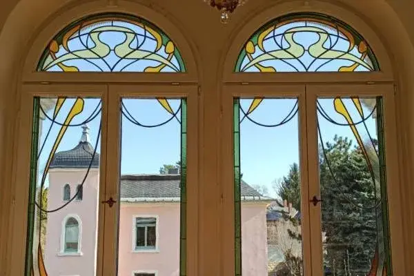 Fenster mit Buntglas von Glaserei Meissner